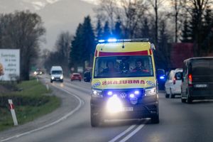 Ambulans (zdjęcie ilustracyjne)