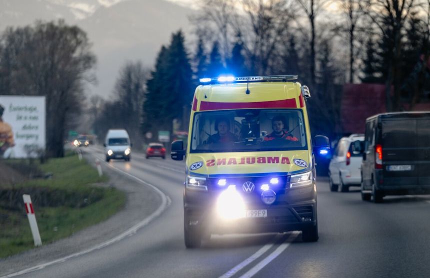 Ambulans (zdjęcie ilustracyjne)