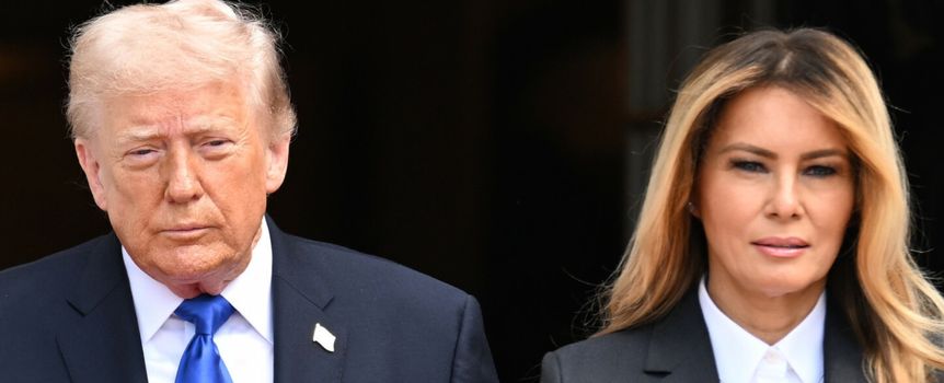 Na zdjęciu Donald Trump i Melania Trump, oboje ubrani w eleganckie stroje.