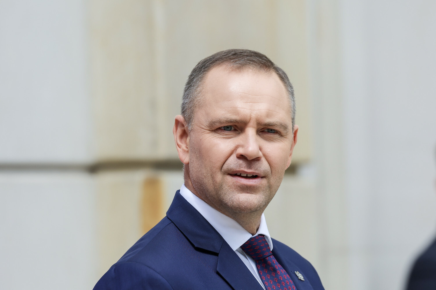 Polacy najbardziej ufają tym politykom. Najnowszy ranking nie pozostawia złudzeń