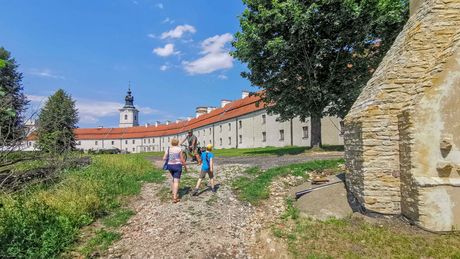 Klasztor
