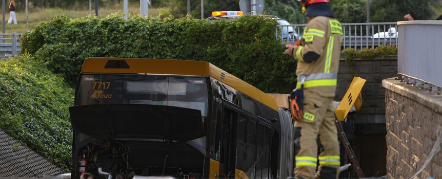 Wypadek autobusu w Warszawie