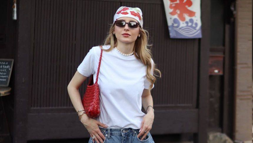 Influencerka w modnym outficie