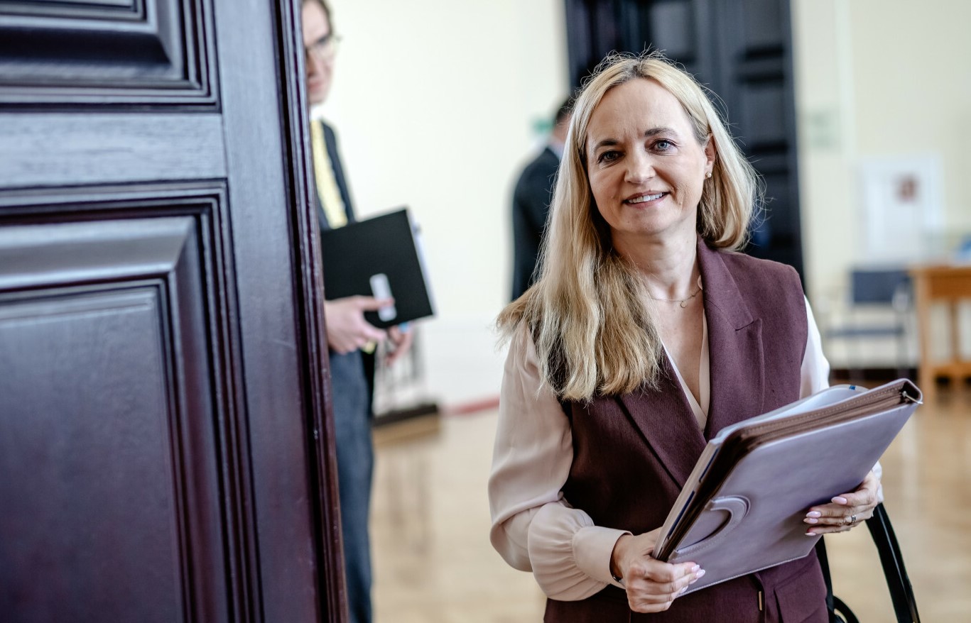 Ministra zdrowia spotkała się z premierem. Na stole: e-rejestracja, zarobki i czas pracy lekarzy 