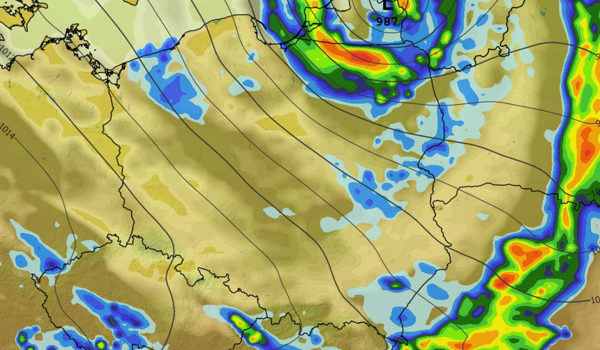 Chwilowe natężenie opadu, zachmurzenie, temperatura i ciśnienie 08.07