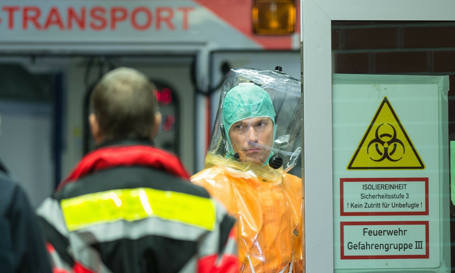 Pacjent z ebolą w Niemczech. U mężczyzny wykryto rzadki szczep wirusa