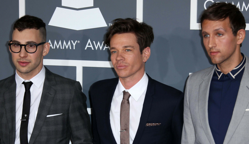 Zespół Fun w garniturach podczas rozdania Grammy: Jack Antonoff, Nate Ruess, Andrew Dost 