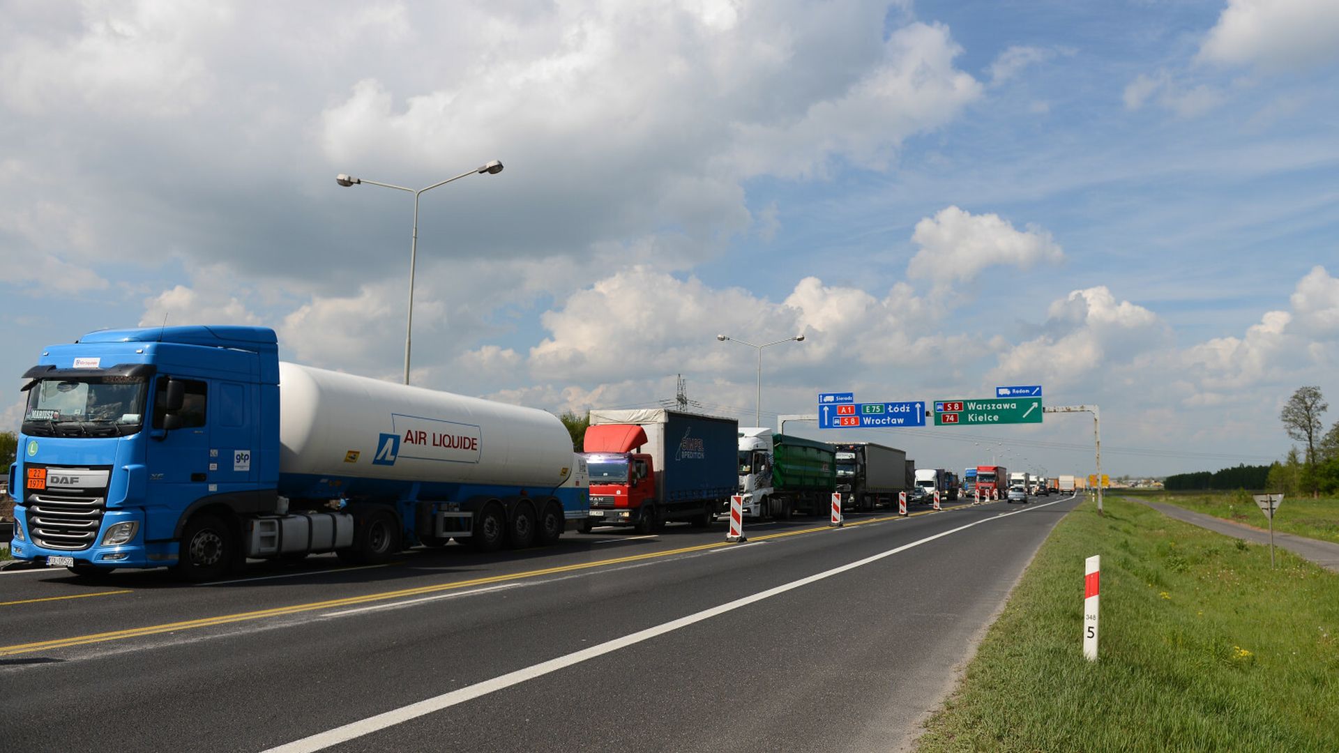 Wypadek z udziałem trzech pojazdów na A1. Ważny komunikat dla podróżujących nad morze