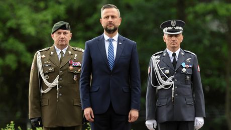 gen. broni Maciej Klisz, Władyslaw Kosiniak-Kamysz i gen. dyw. pil. Ireneusz Nowak
