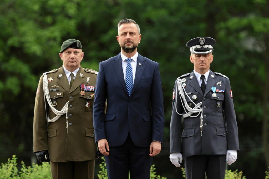 gen. broni Maciej Klisz, Władyslaw Kosiniak-Kamysz i gen. dyw. pil. Ireneusz Nowak
