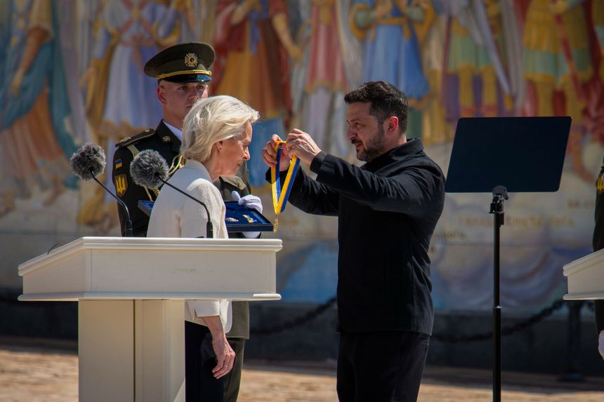 Ursula von der Leyen i Wołodymyr Zełenski