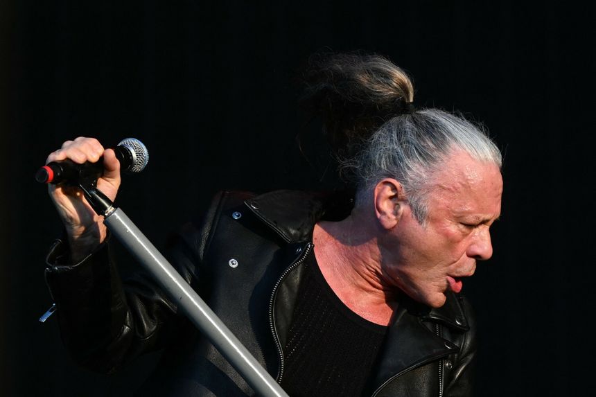Bruce Dickinson 