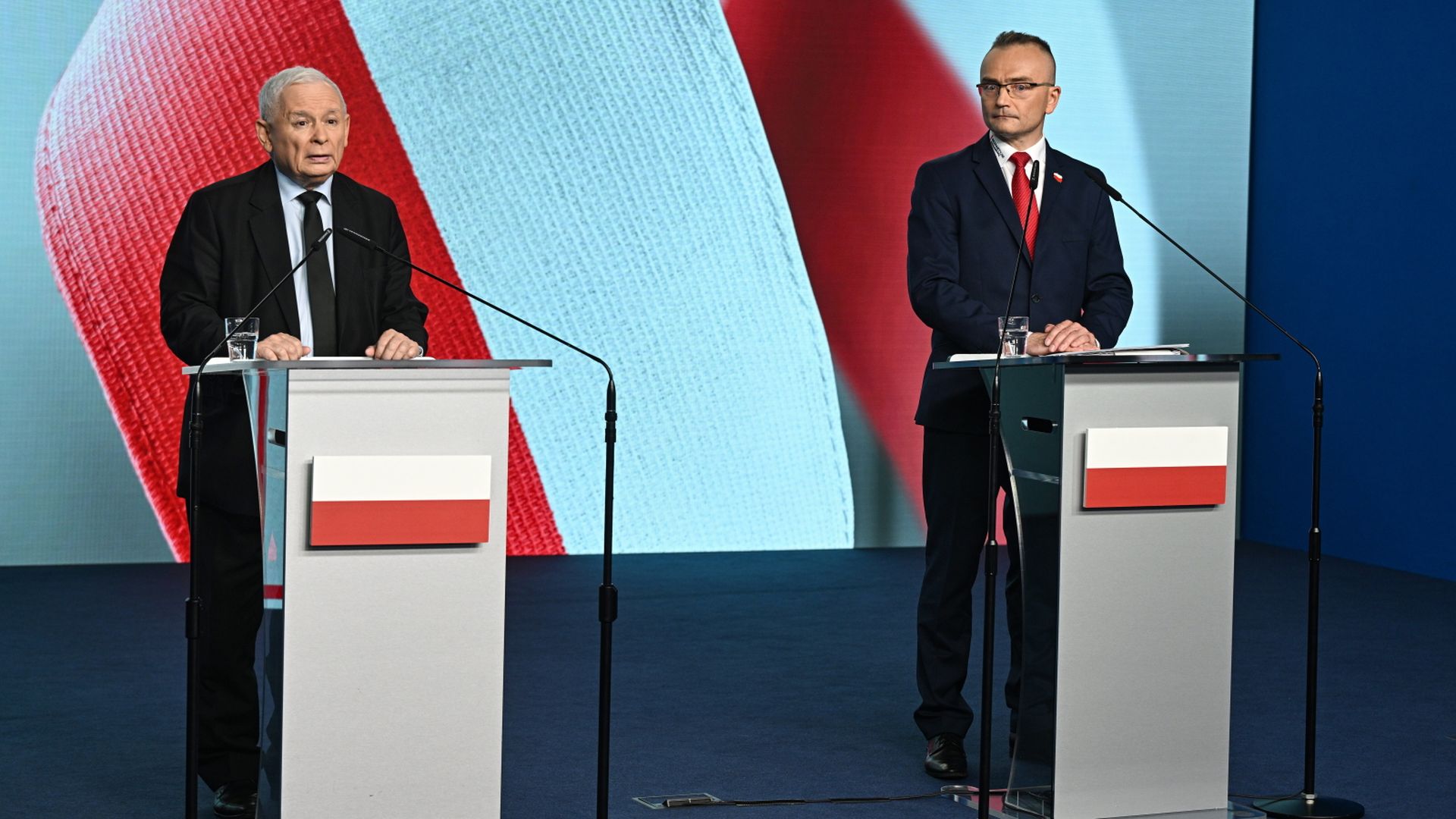 Nowe referendum w Polsce? Chcą zapytać Polaków o 10 spraw