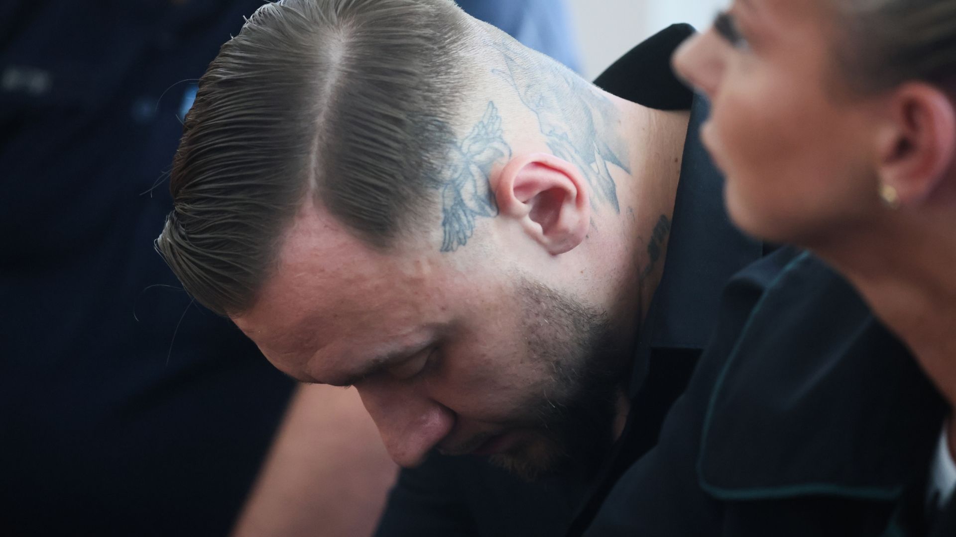 Co czeka Łukasza Żaka za kratami? Były więzień mówi o „przywitaniu na lipach”