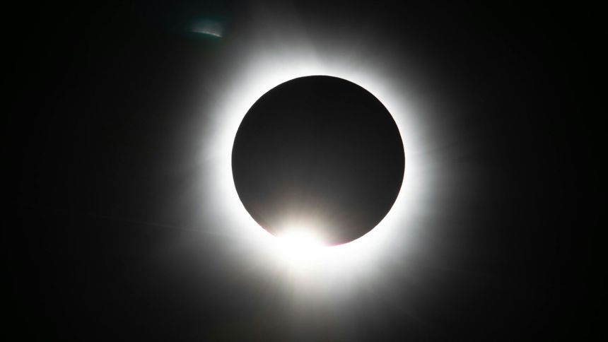 Częściowe zaćmienie Słońca w sierpniu 2026 
