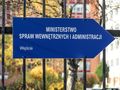 Spada liczba pozwoleń na pracę dla obcokrajowców