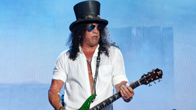 Slash podczas koncertu