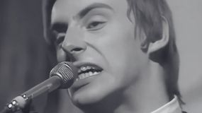 Piosenkę z 1977 roku napisał jako 18-latek