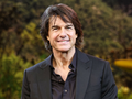 Tom Cruise w ciemnej marynarce i koszuli