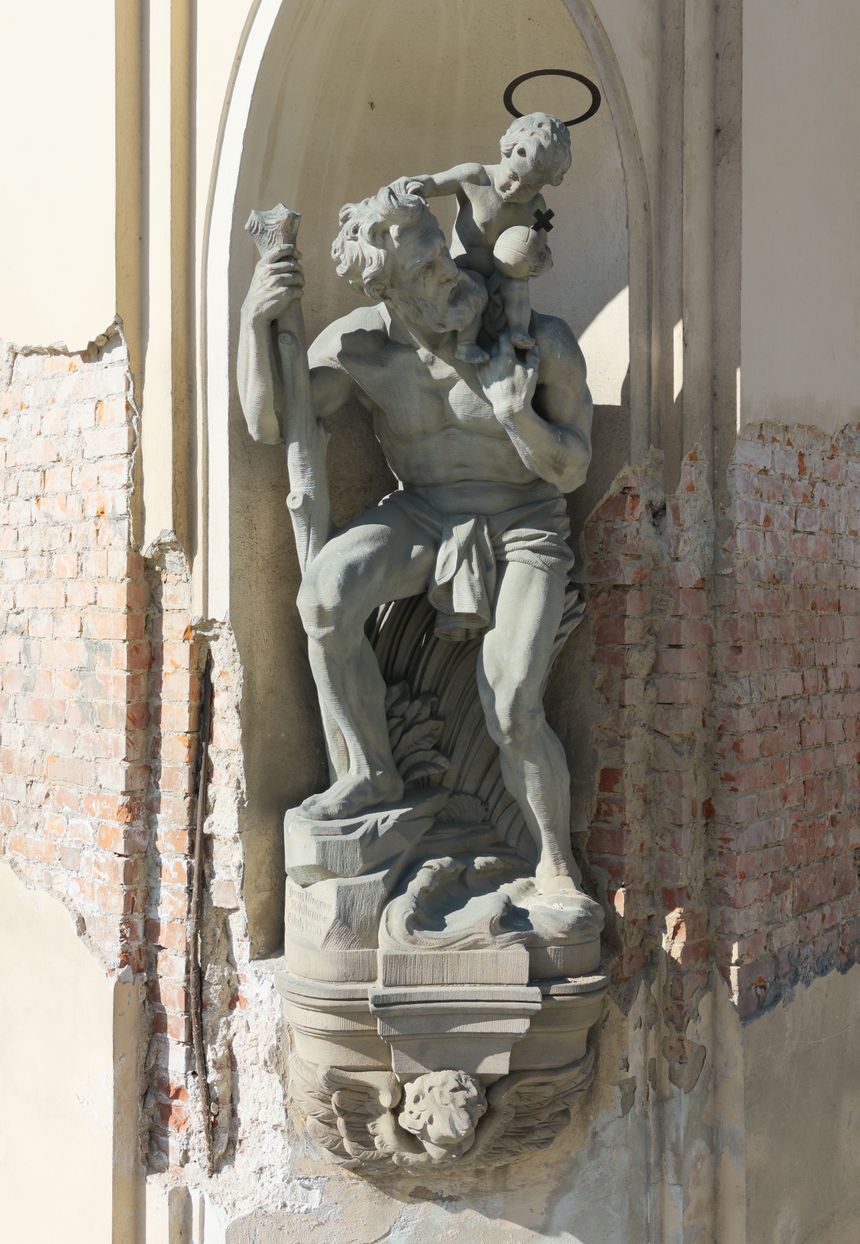 Figura św. Krzysztofa w kościele MBR w Kłodzku