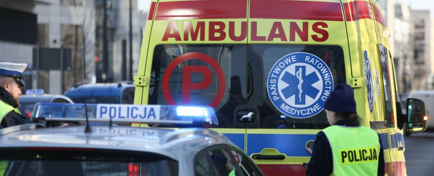 policja i pogotowie