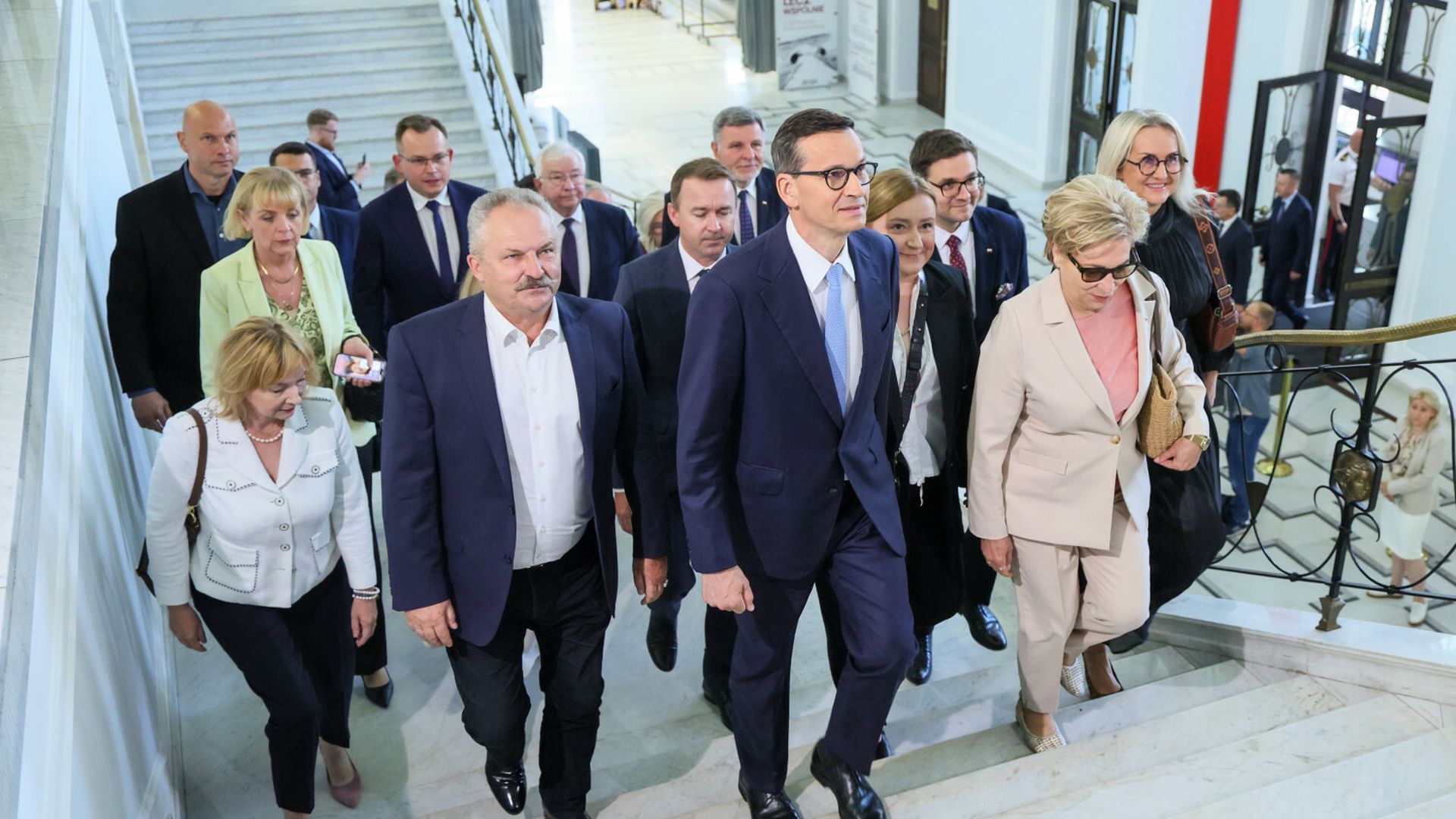 „Oprawianie kaczki mogłoby zostać źle odebrane". Emocje wokół grilla u Morawieckiego