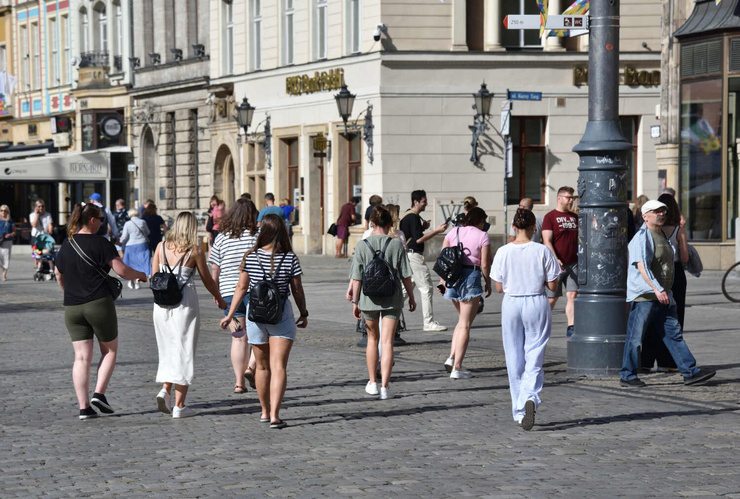 Na wypadek zagrożenia wojną. Co zrobiliby Polacy?