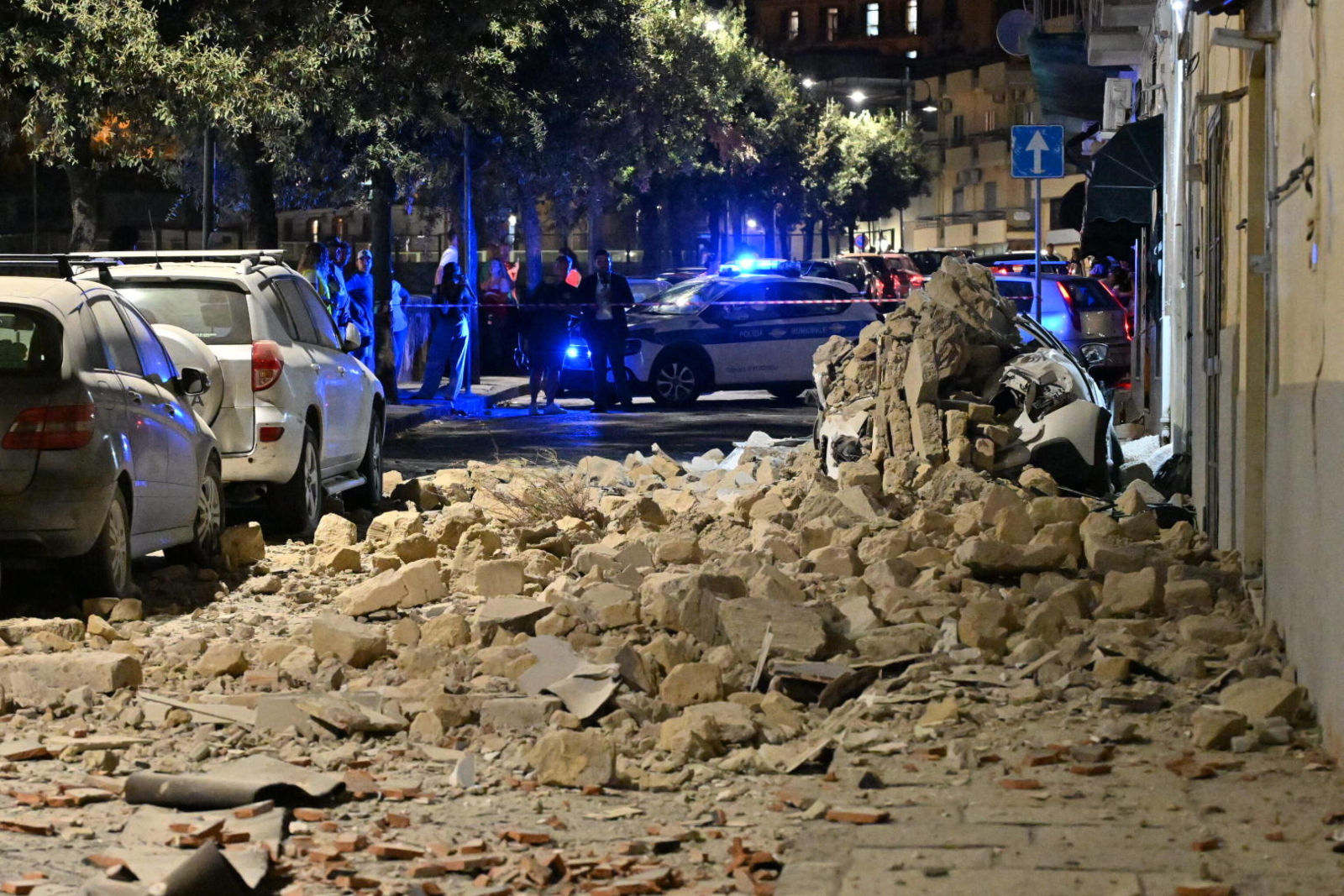 21 osób rannych w wyniku trzęsienia ziemi w rejonie Neapolu