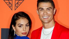 Cristiano Ronaldo i Georgina Rodriguez na czerwonym dywanie.