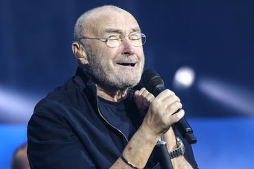 Phil Collins podczas koncetu