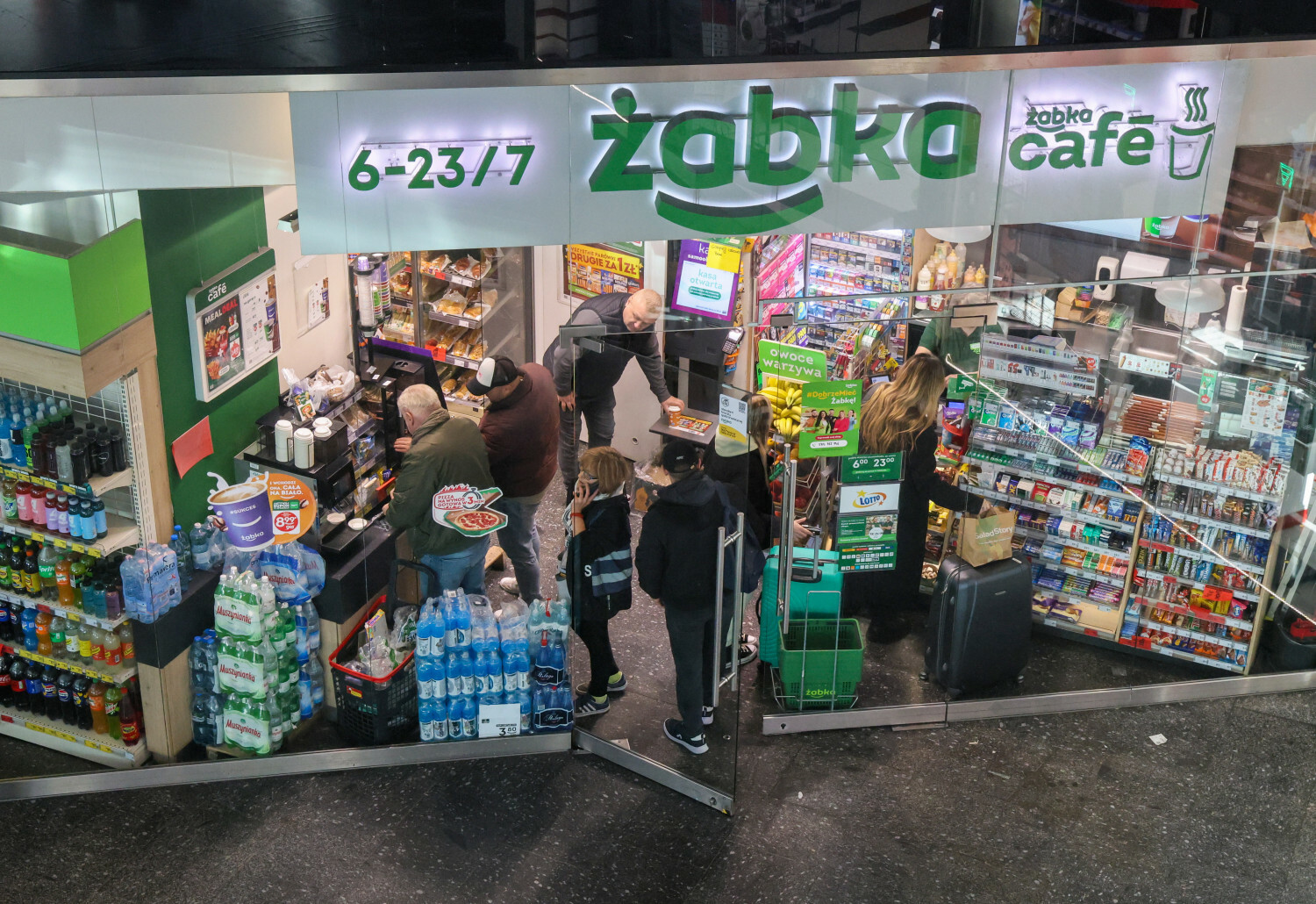 Pilny komunikat Żabki. Sieć padła ofiarą ataku cyberprzestępców