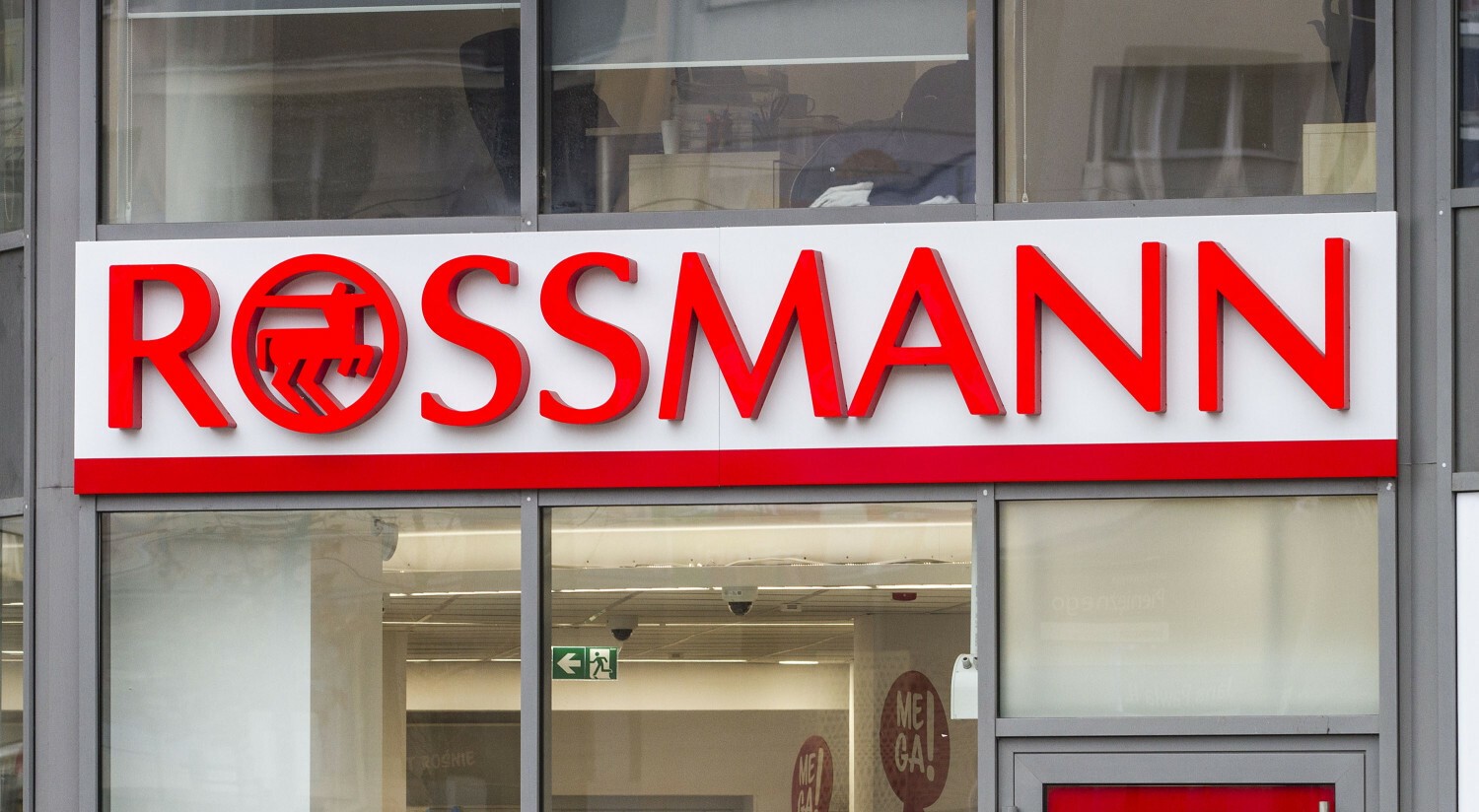 Rossmann otwiera aptekę internetową. Będzie sprzedawał leki na receptę 