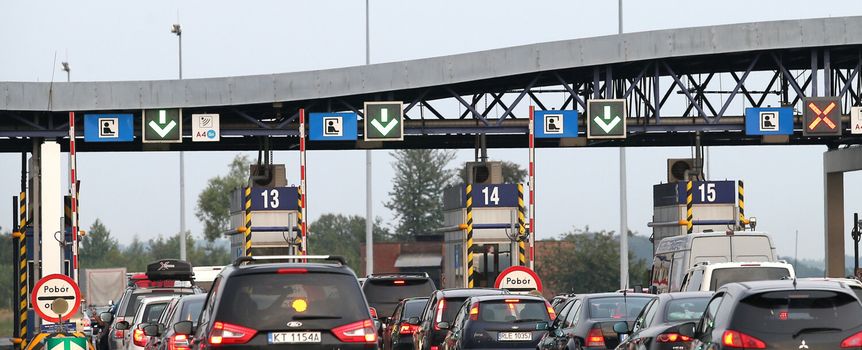 auta na autostradzie