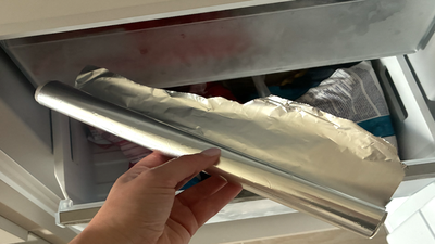Folia aluminiowa w zamrażarce