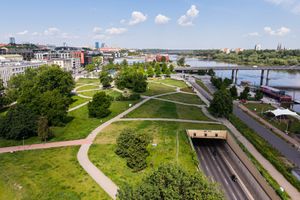 Wjazd do tunelu Wisłostrady w Warszawie
