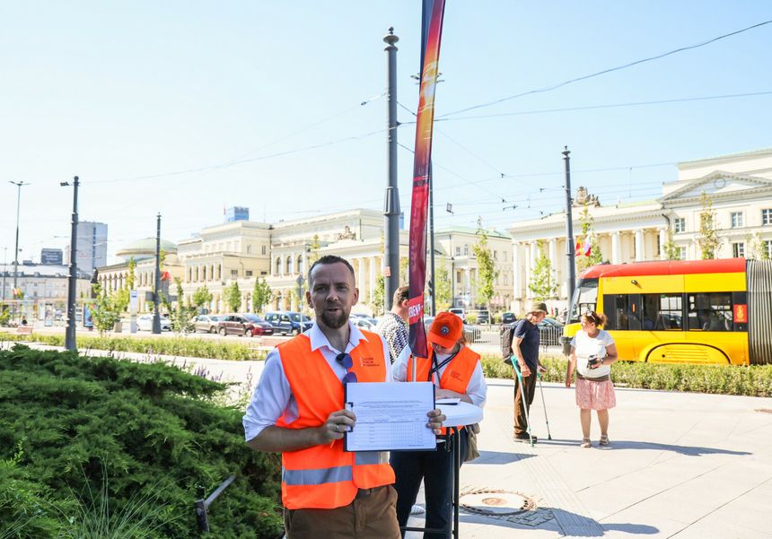 akcja zbierania podpisów w Warszawie