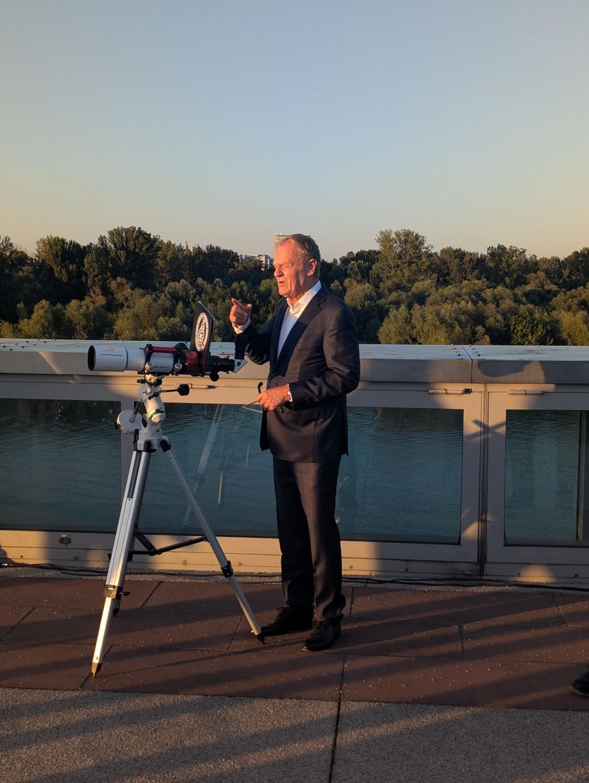 Donald Tusk oglądał zaćmienie Słońca