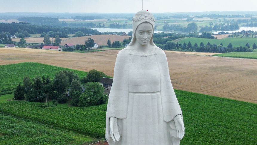 Posąg Matki Boskiej w Konotopiu