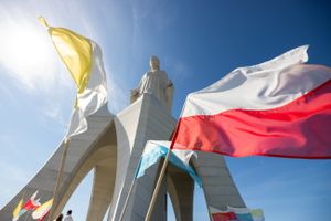 Gigantyczna figura Matki Boskiej w Konotopiu 