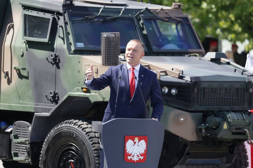 Karol Nawrocki podczas święta Wojska Polskiego