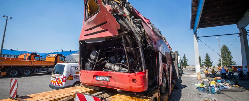 Autokar po wypadku