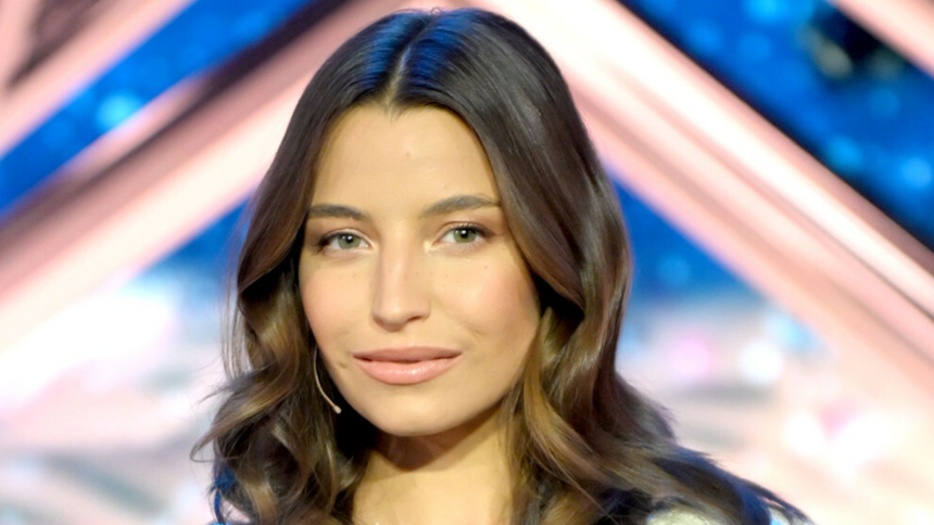 Julia Wieniawa nową jurorką „Tańca z Gwiazdami”. Polsat wbił szpilę TVN