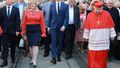 Procesja ku czci św. Stanisława w Krakowie w 2023 roku. Na zdjęciu m.in. ówczesna małopolska kurator Barbara Nowak, poseł PiS Stanisław Terlecki, arcybiskup Stanisław Dziwisz