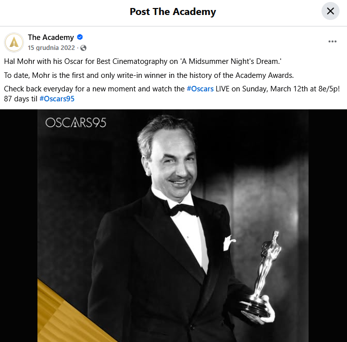 Zrzut publikacji The Academy na Facebooku ze zdjęciem Hala Mohra ze statuetką Oscara