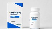Opakowanie leku Rasonque oraz butelka z tabletkami, oba z oznaczeniem 150 mg.