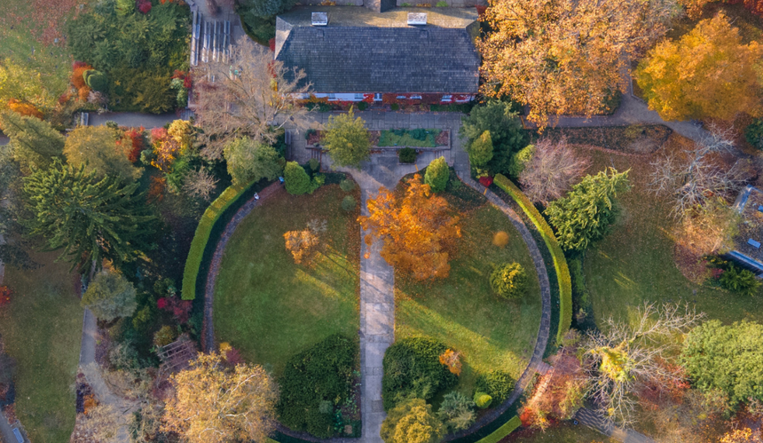Widok na Park w Żelazowej Woli z góry