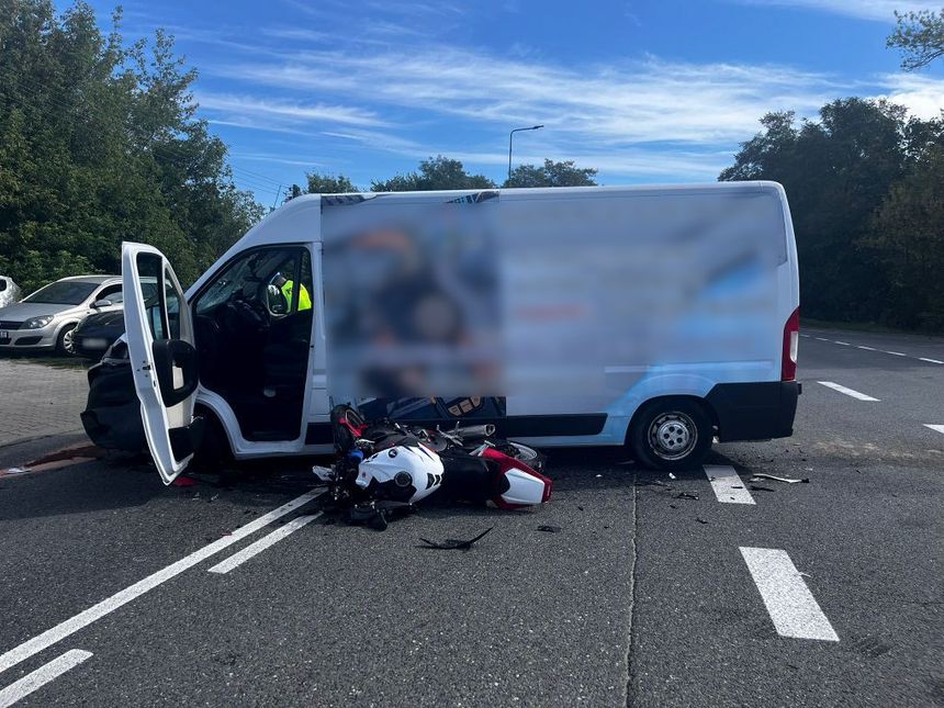 Wypadek na ul. Nowotoruńskiej w Bydgoszczy