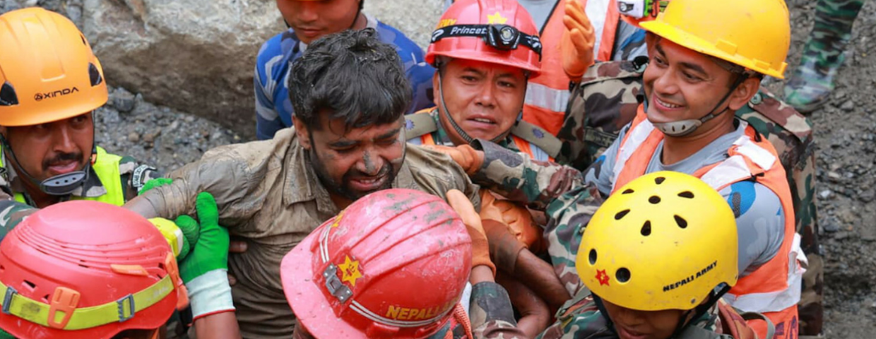 Nepal. Akcja ratunkowa w tunelach