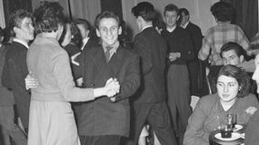Quiz. Tak Polacy bawili się w PRL