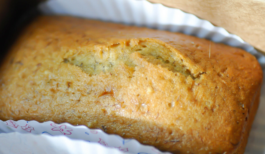 Chlebek bananowy w formie